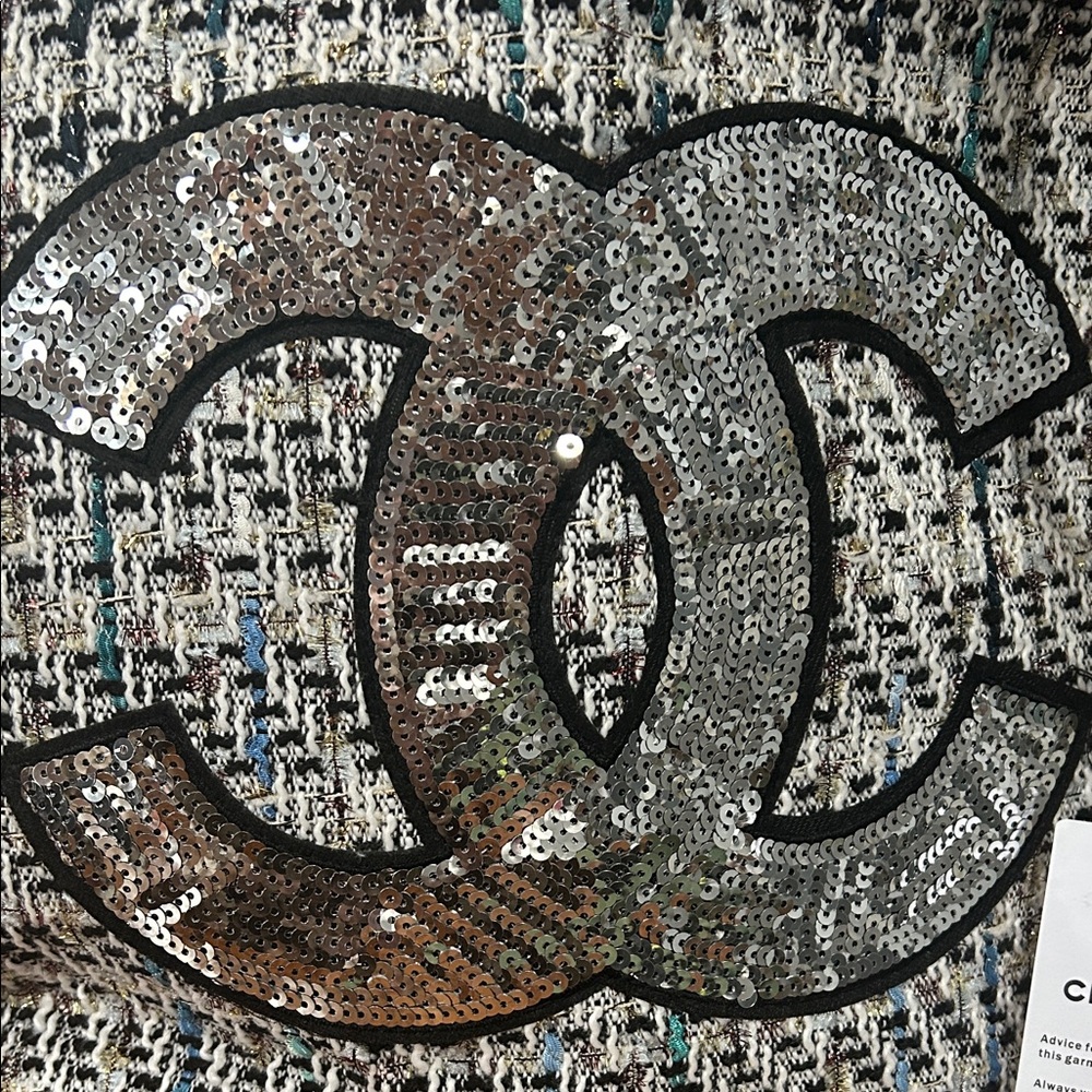 Chanel Black/Blue/Gray Tweed Sequin Tote - Picture 2 of 8